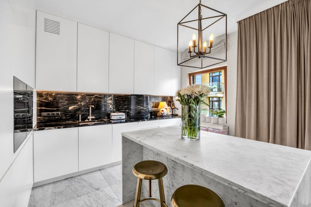 Mieszkanie 4 pokojowe na Sprzedaż