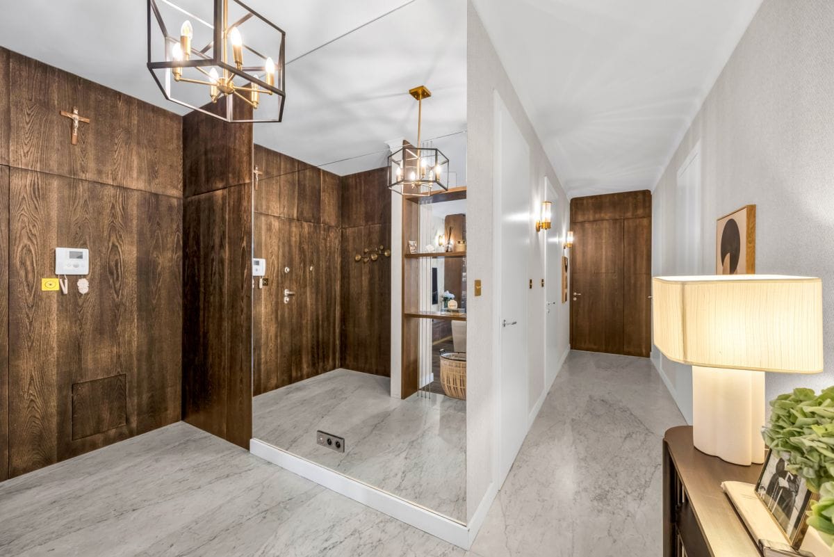 Mieszkanie 4 pokojowe na Sprzedaż