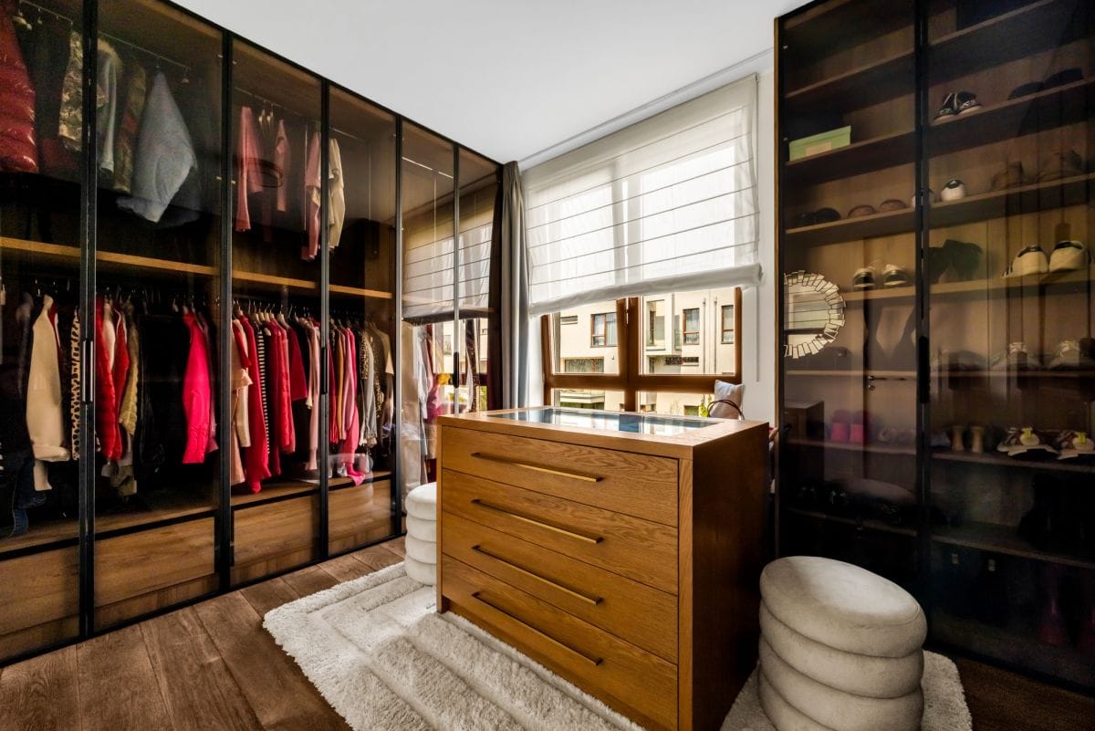 Mieszkanie 4 pokojowe na Sprzedaż