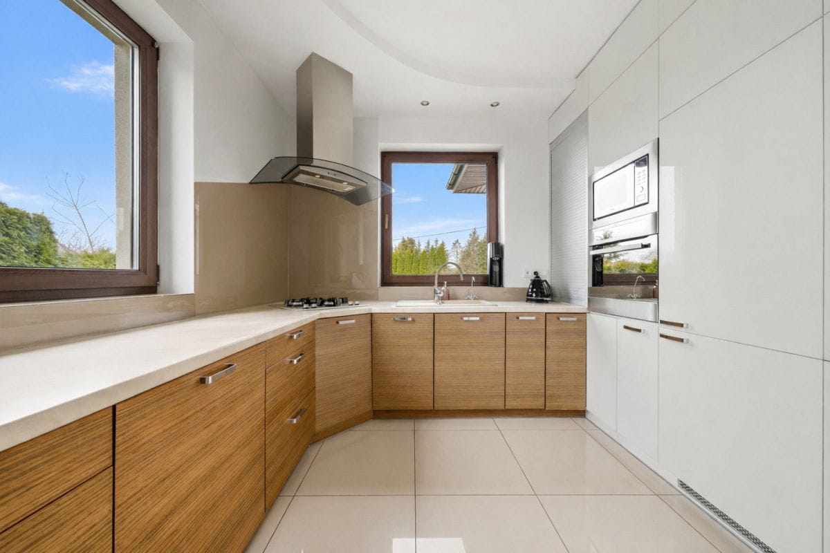 Dom 5 pokojowe na Sprzedaż