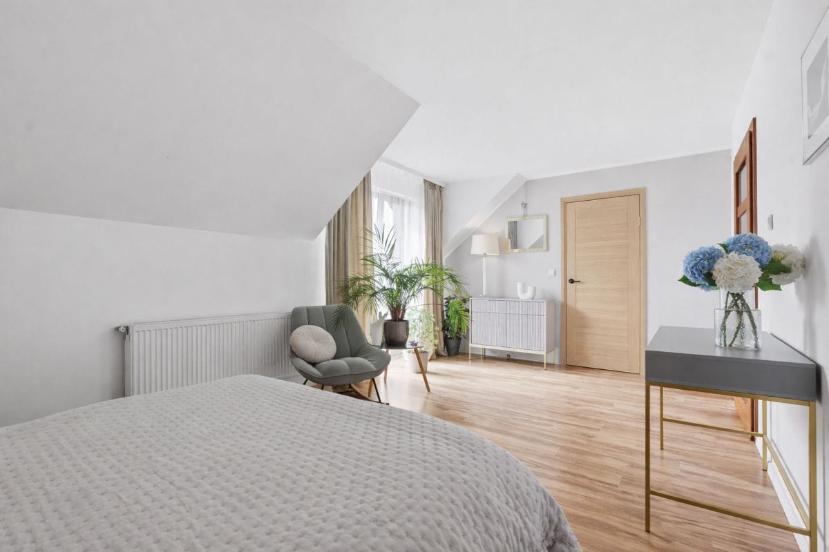 Dom 5 pokojowe na Sprzedaż