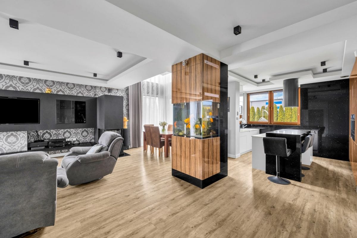 Dom 5 pokojowe na Sprzedaż