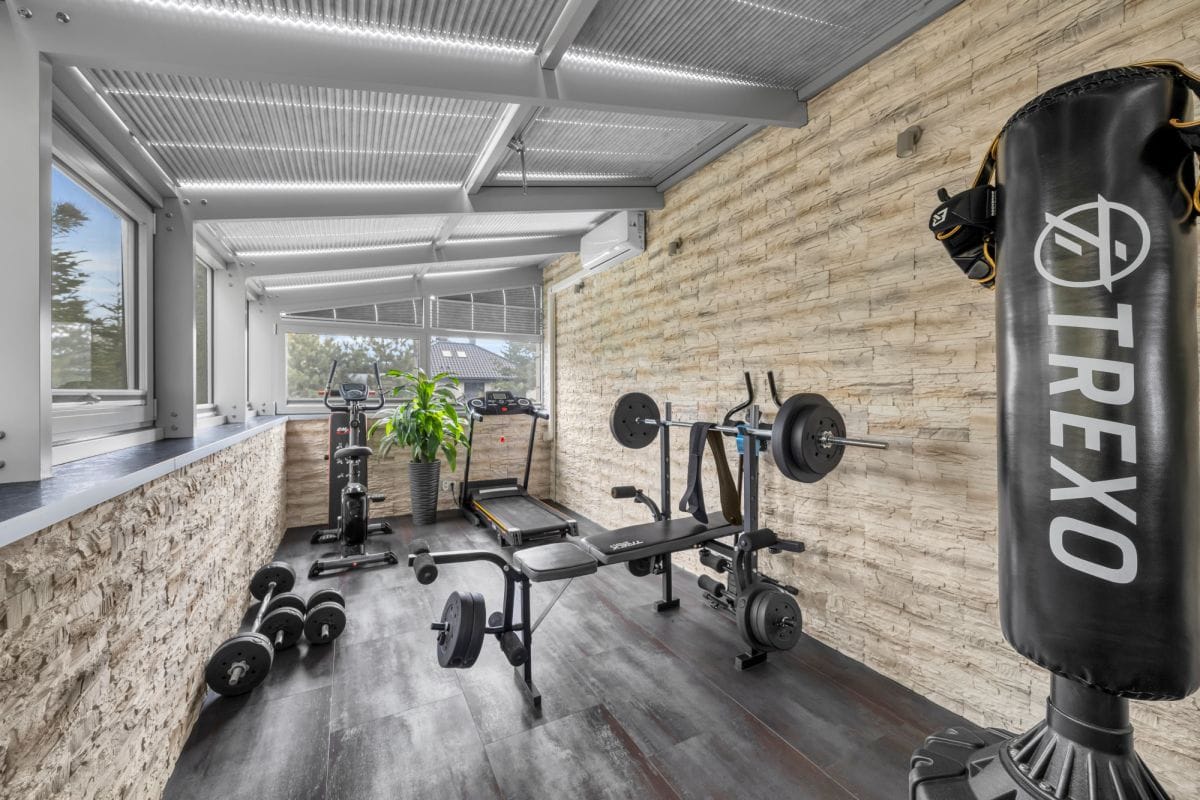 Dom 5 pokojowe na Sprzedaż