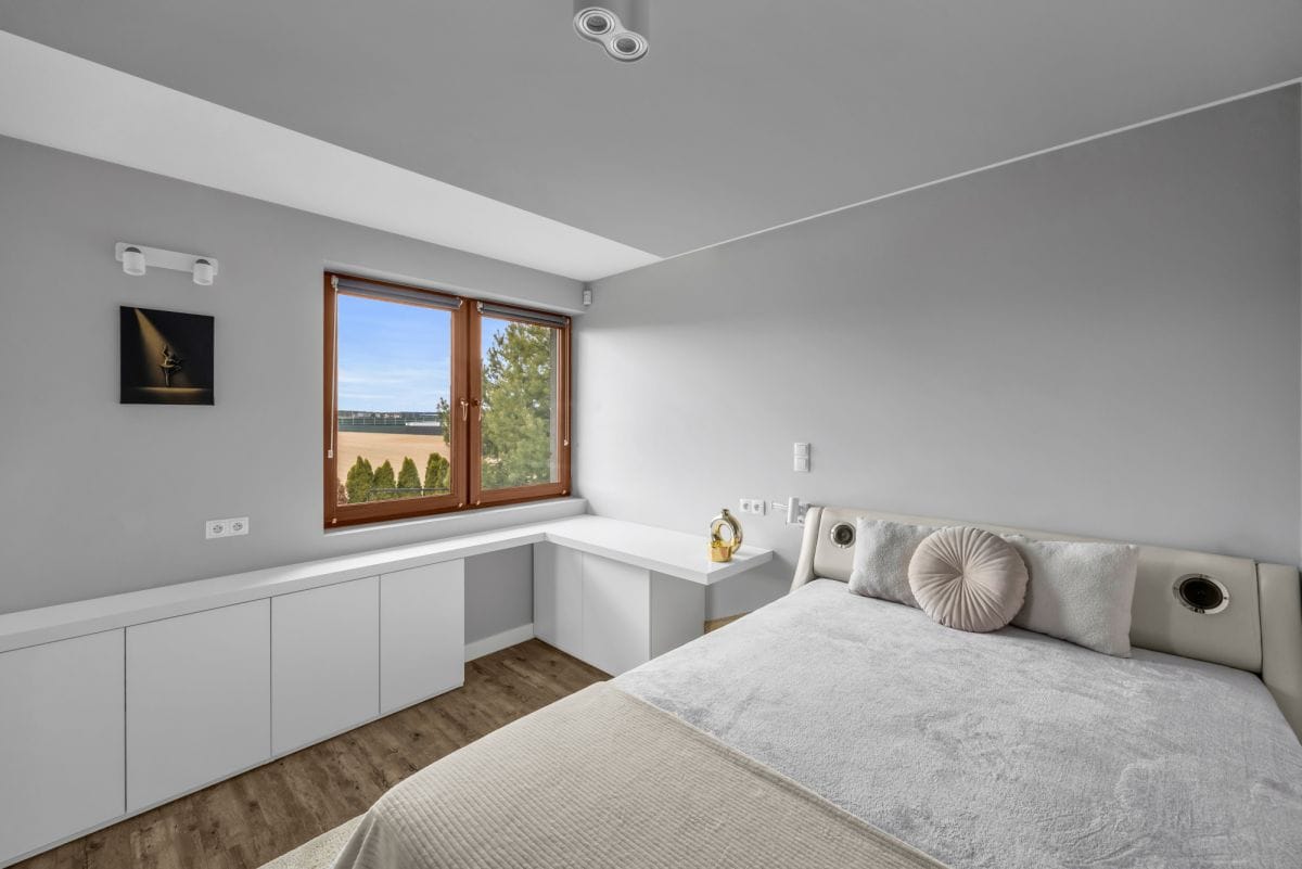 Dom 5 pokojowe na Sprzedaż