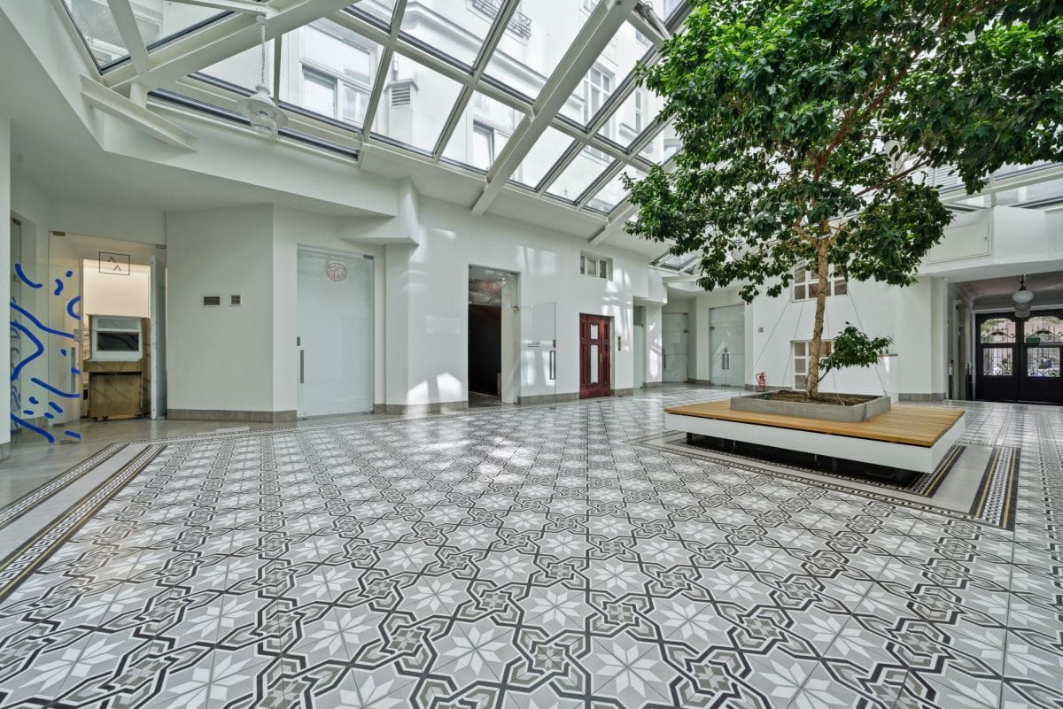 Lokal użytkowy  pokojowe na Sprzedaż