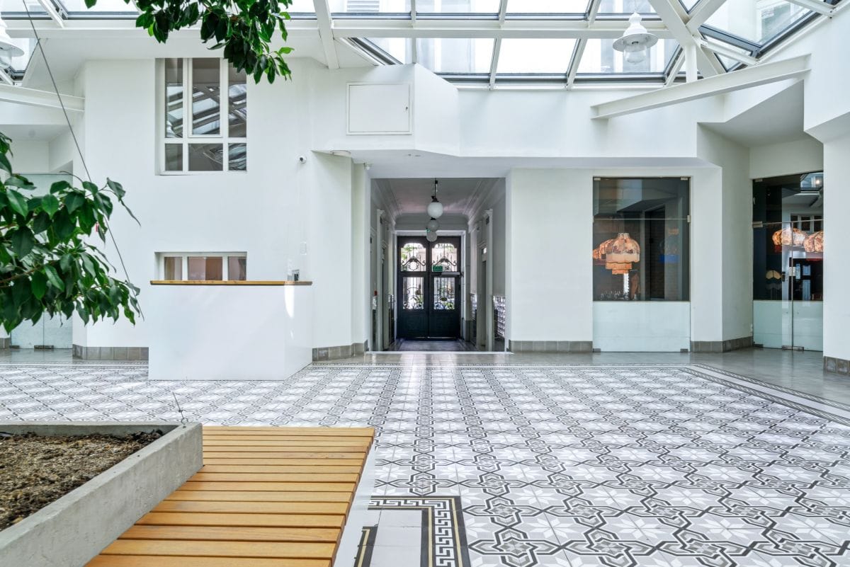 Lokal użytkowy  pokojowe na Sprzedaż