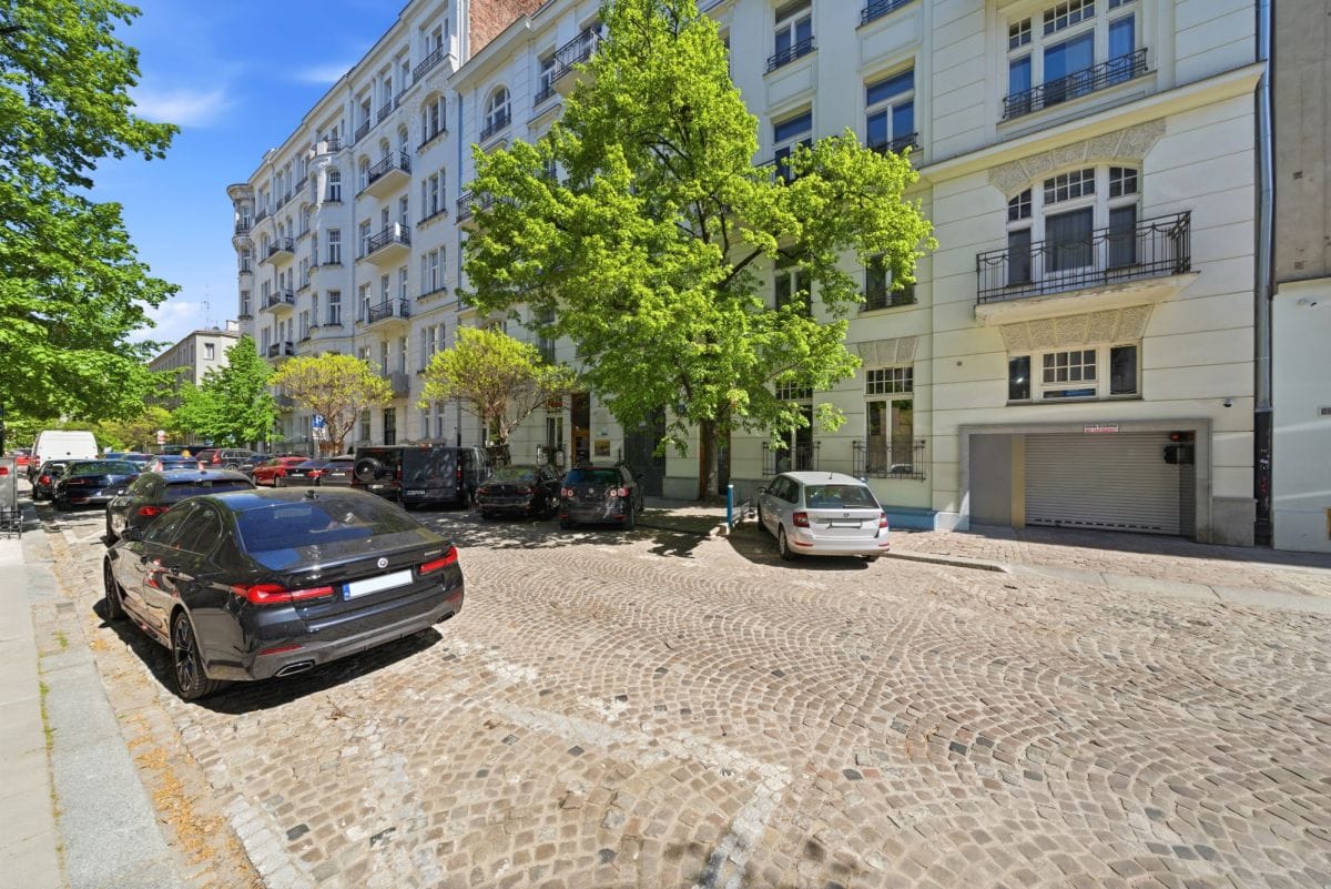 Lokal użytkowy  pokojowe na Sprzedaż