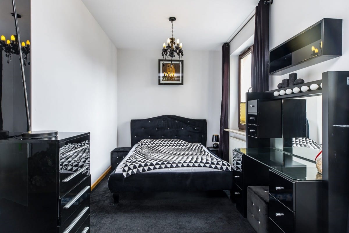 Mieszkanie 4 pokojowe na Sprzedaż