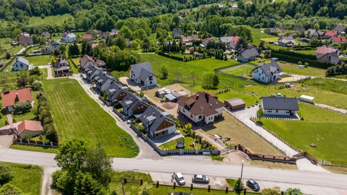 Dom 5 pokojowe na Sprzedaż