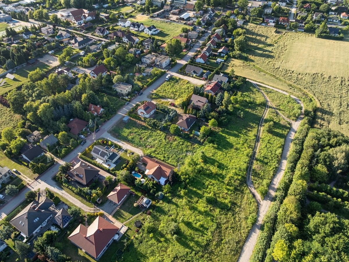 Działka  pokojowe na Sprzedaż