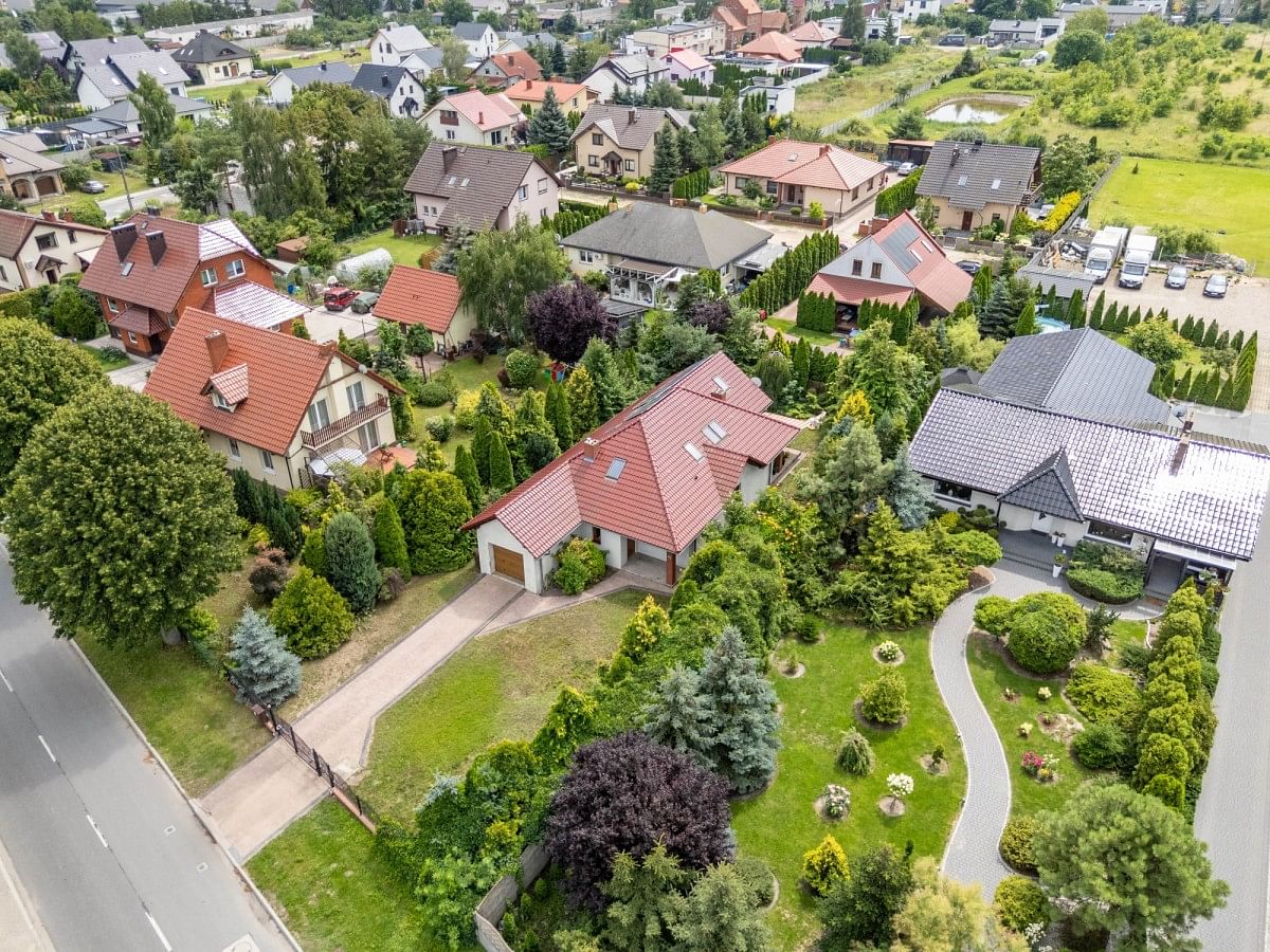 Dom 4 pokojowe na Sprzedaż