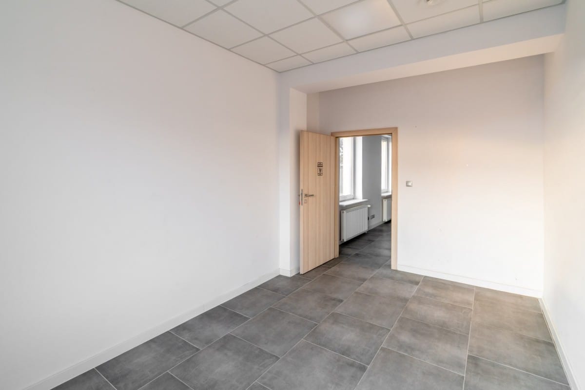 Lokal użytkowy  pokojowe na Wynajem