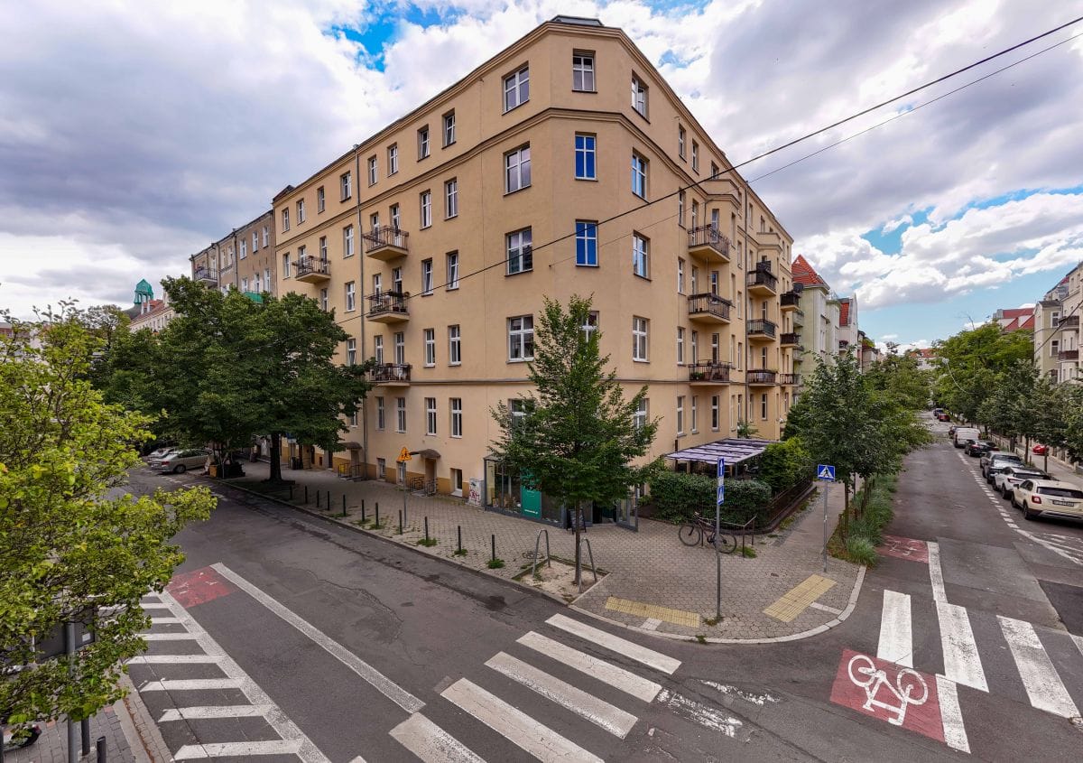 Lokal użytkowy  pokojowe na Sprzedaż