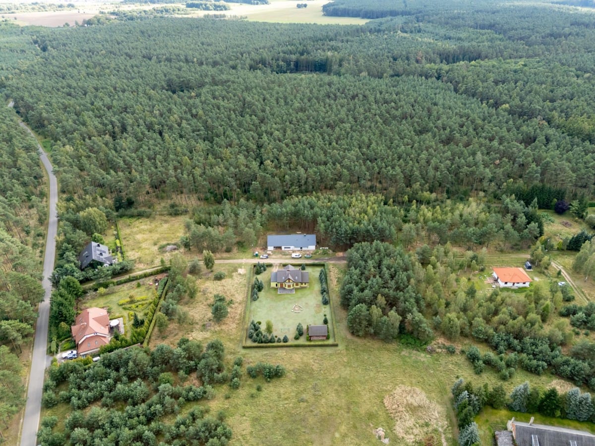 Działka  pokojowe na Sprzedaż