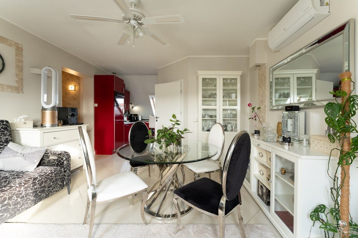 Mieszkanie 3 pokojowe na Sprzedaż