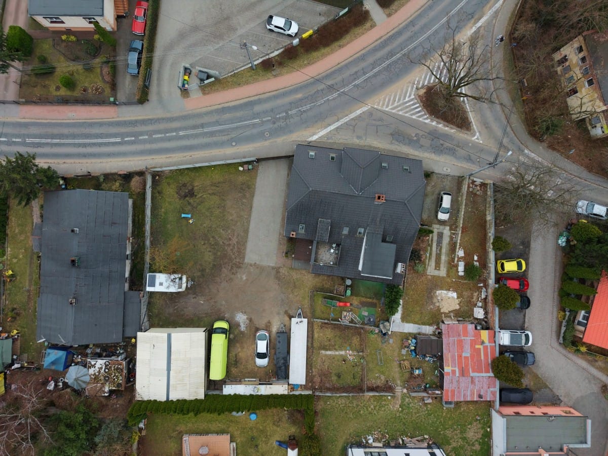 Dom 11 pokojowe na Sprzedaż