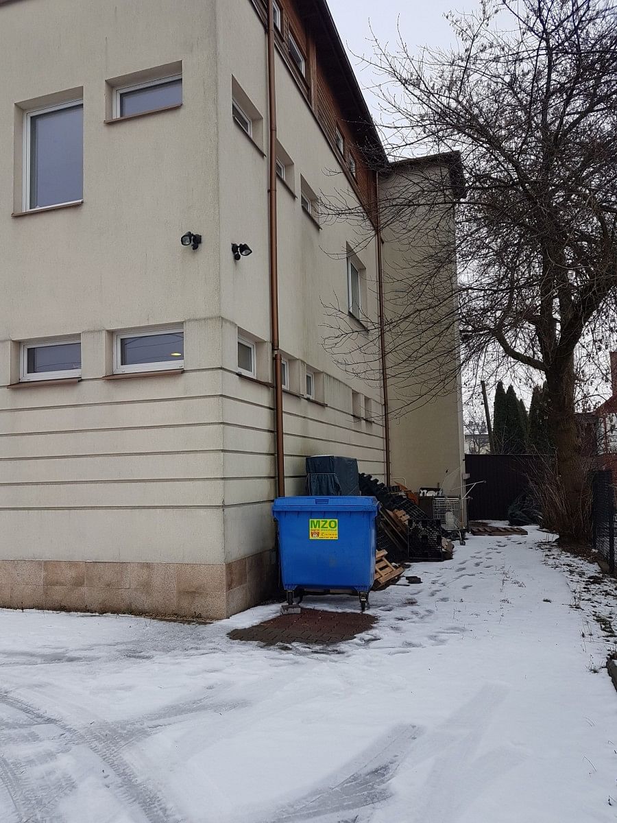 Lokal użytkowy  pokojowe na Sprzedaż