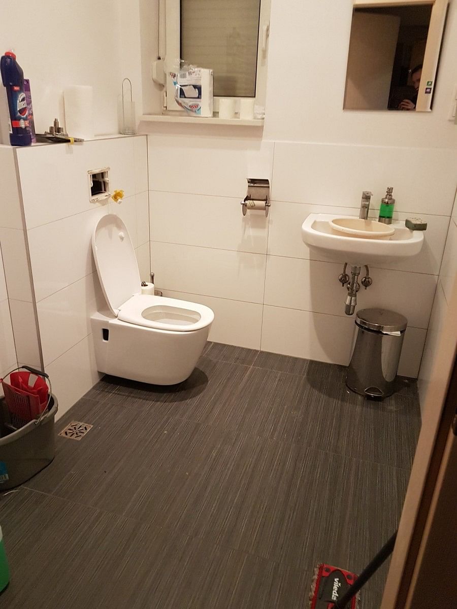 Lokal użytkowy  pokojowe na Sprzedaż