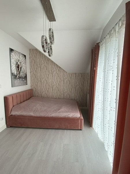 Dom  pokojowe na Sprzedaż