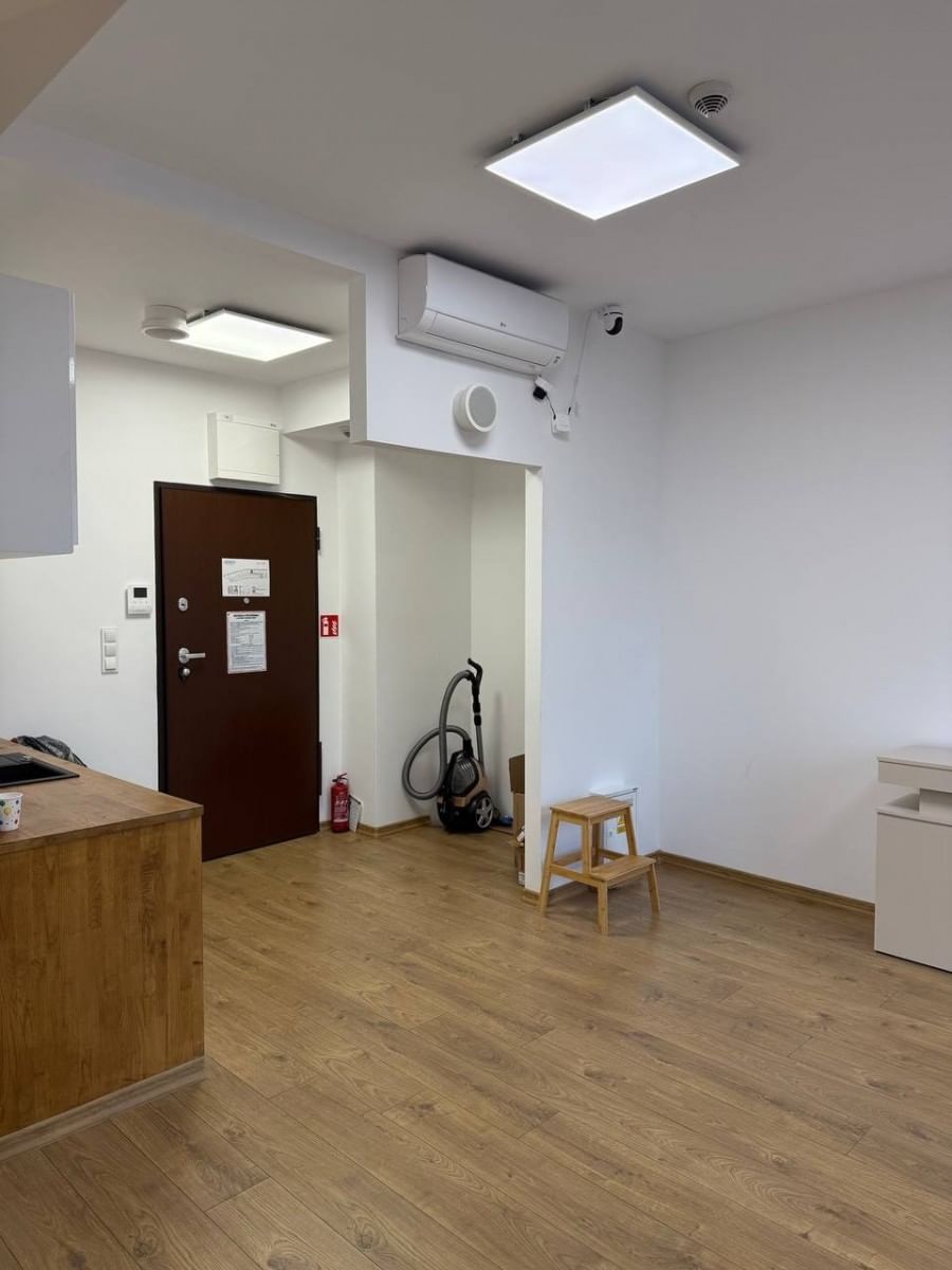 Lokal użytkowy  pokojowe na Wynajem