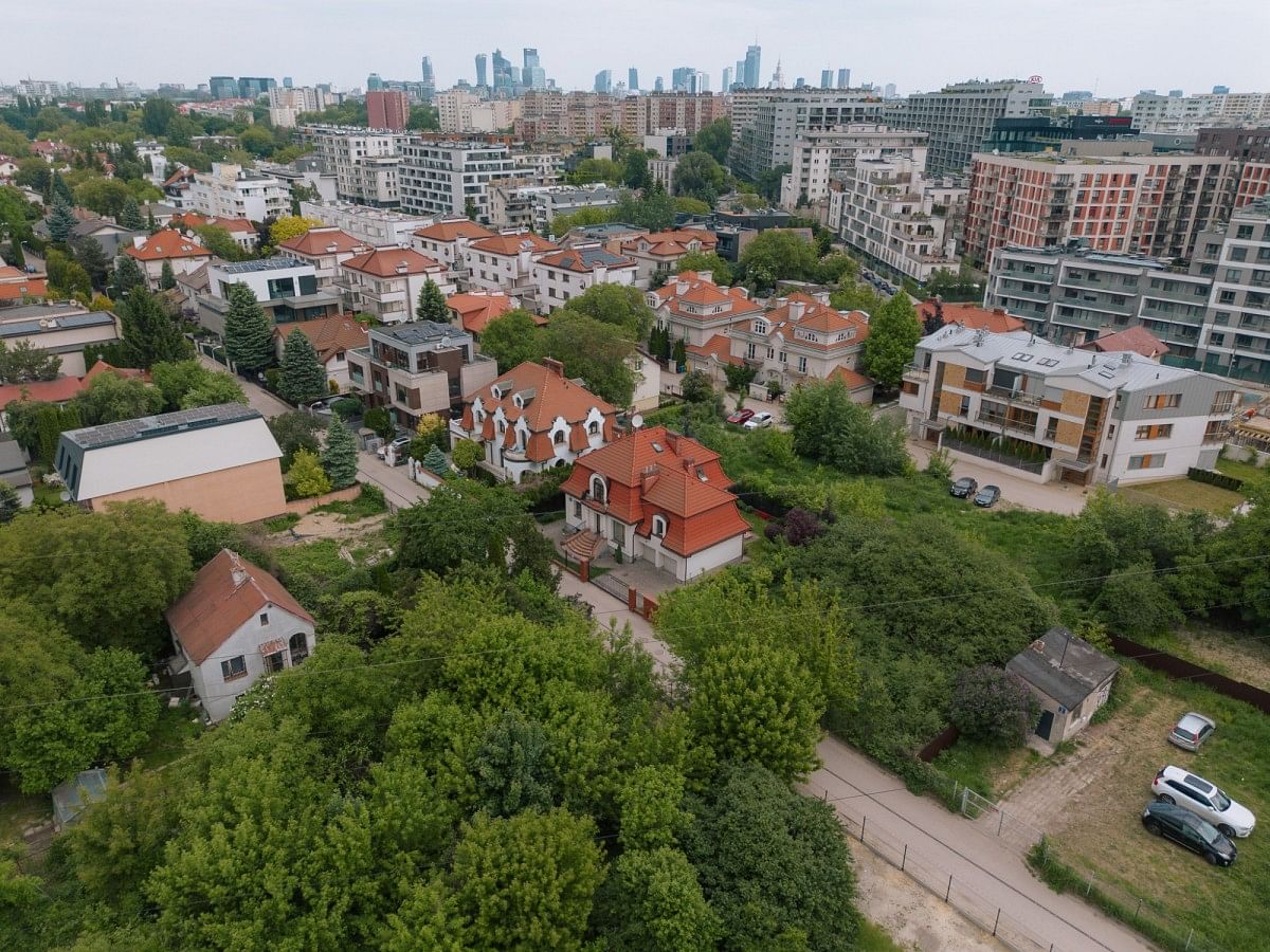 Dom 9 pokojowe na Sprzedaż