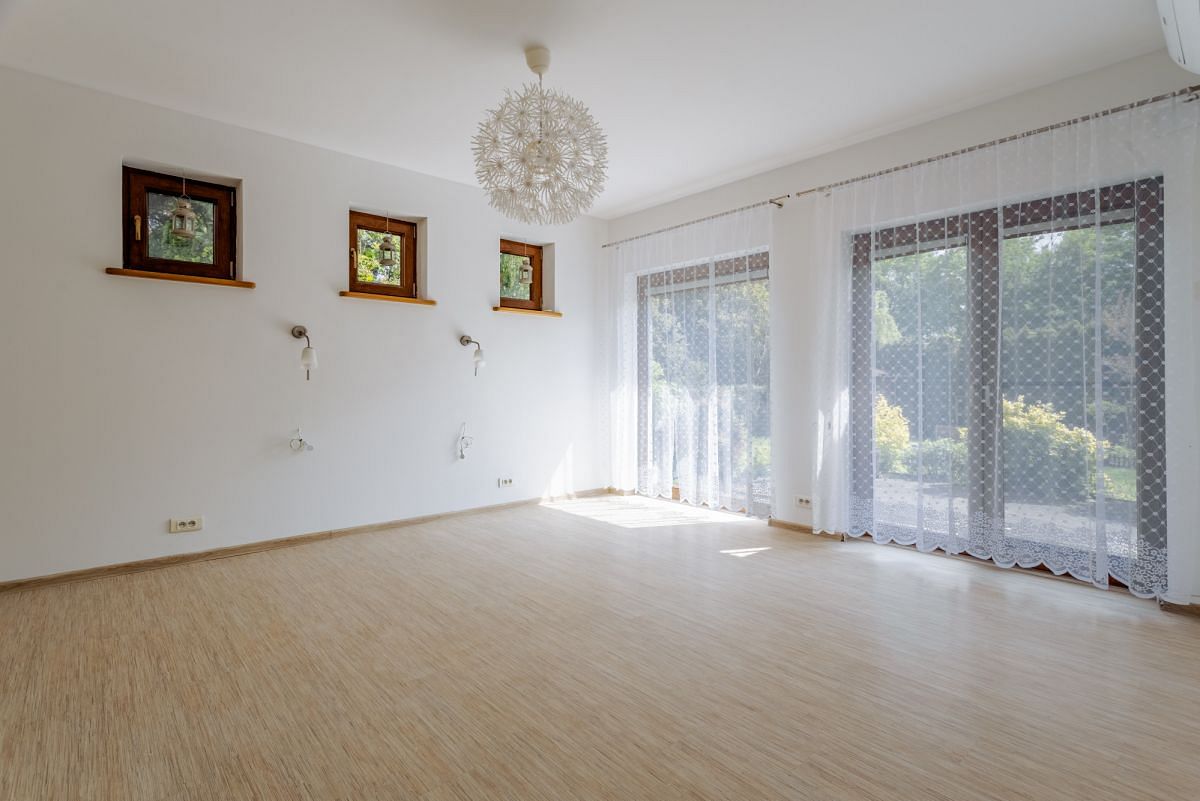 Dom 4 pokojowe na Sprzedaż