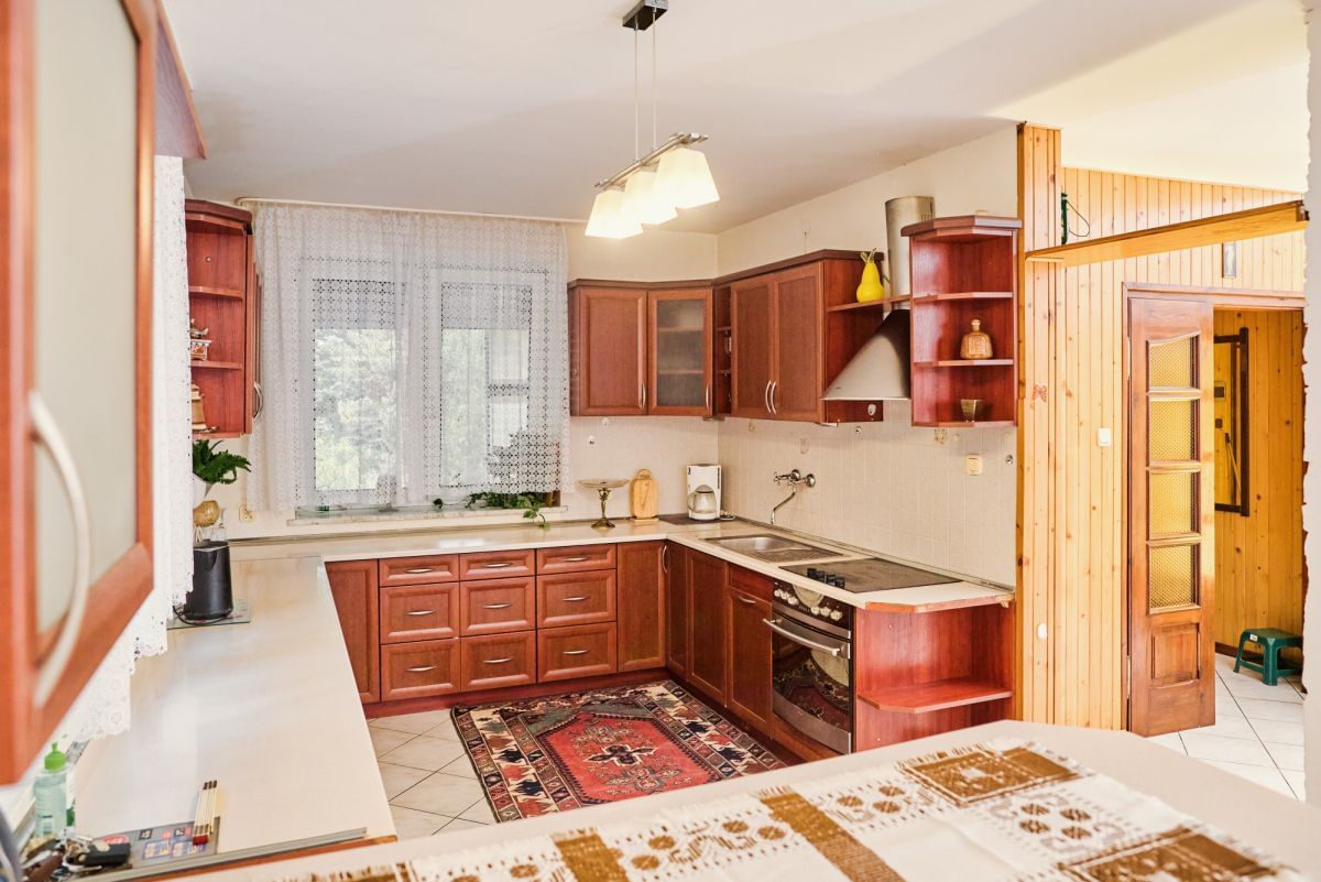 Lokal użytkowy  pokojowe na Sprzedaż