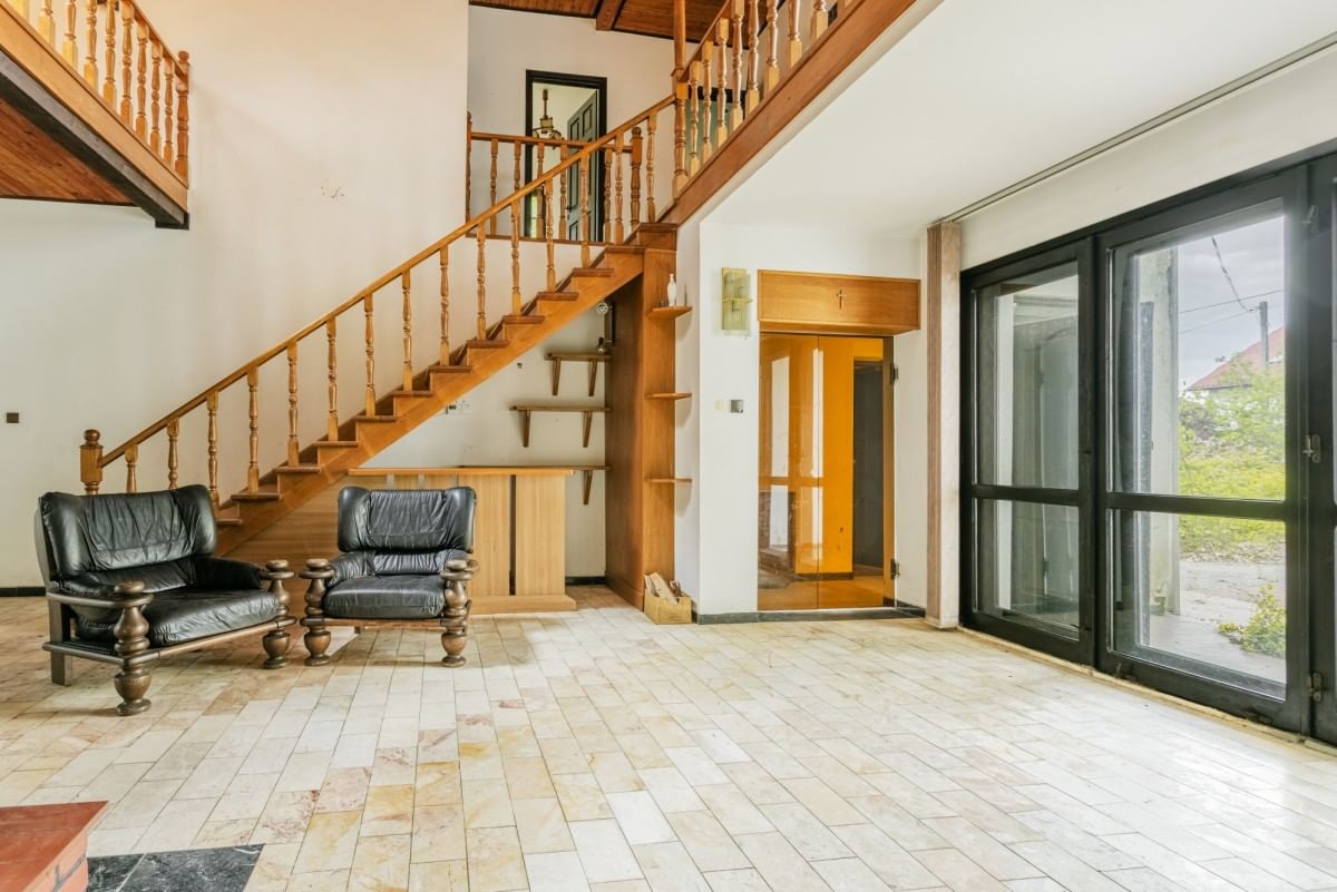 Dom 5 pokojowe na Sprzedaż