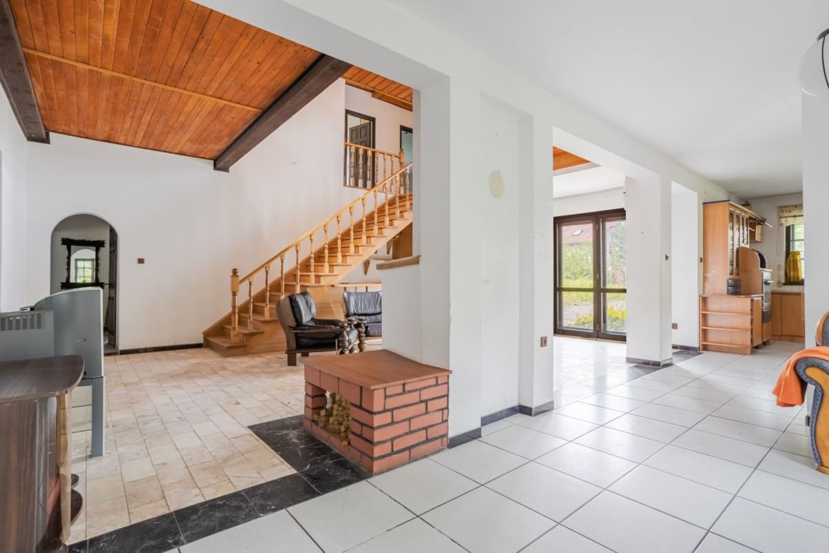 Dom 5 pokojowe na Sprzedaż