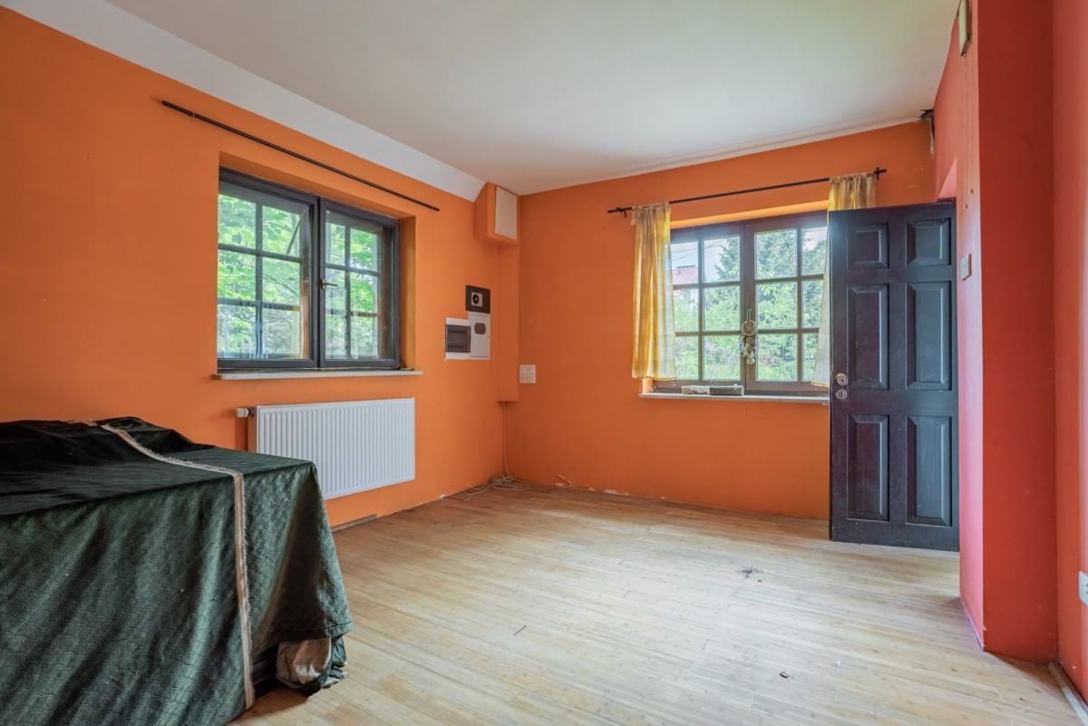 Dom 5 pokojowe na Sprzedaż