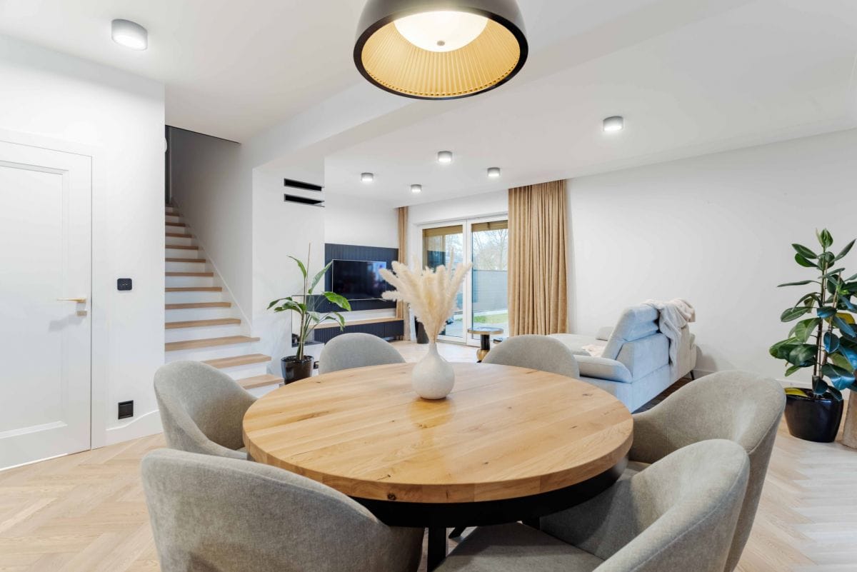 Dom 5 pokojowe na Sprzedaż