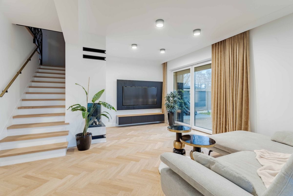 Dom 5 pokojowe na Sprzedaż