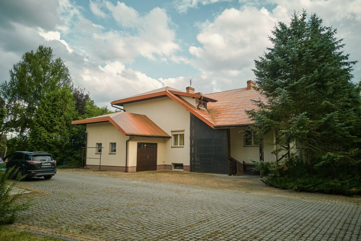 Dom 7 pokojowe na Sprzedaż