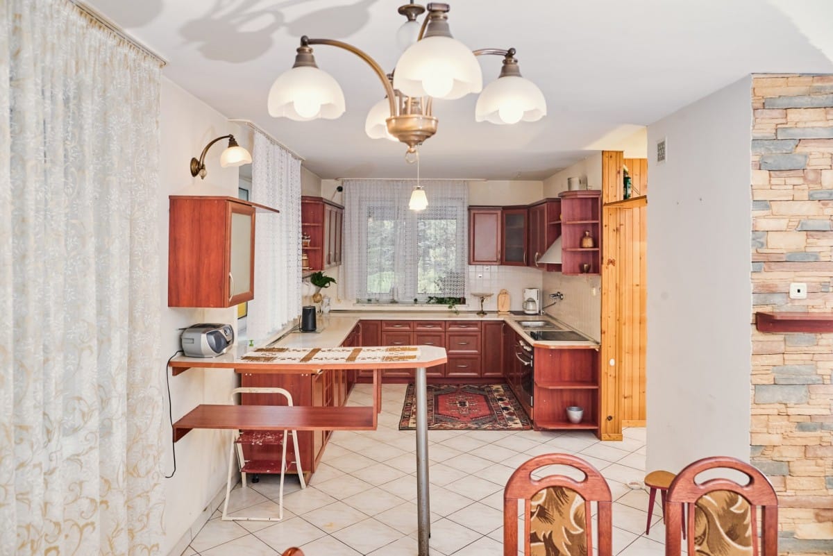 Dom 7 pokojowe na Sprzedaż