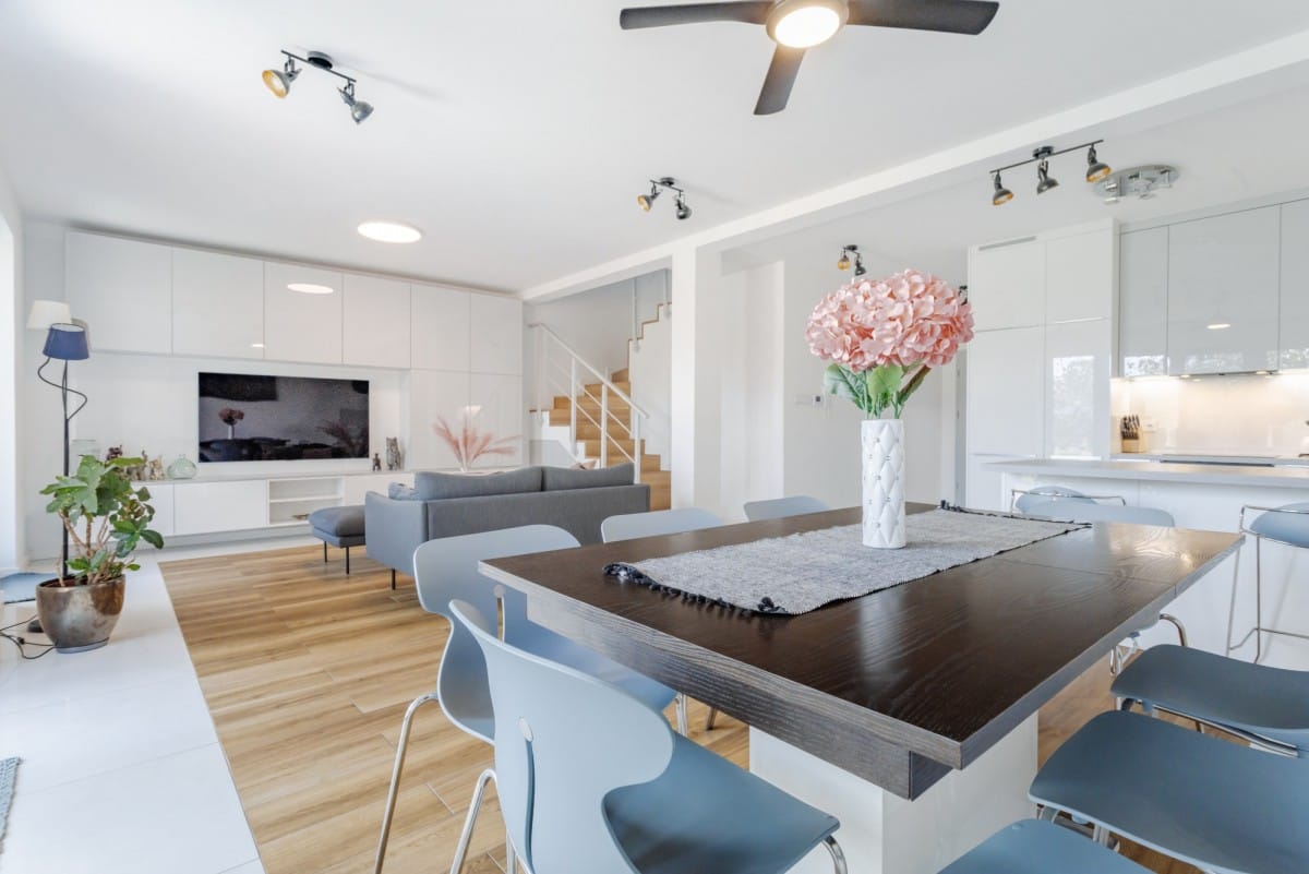 Mieszkanie 5 pokojowe na Sprzedaż