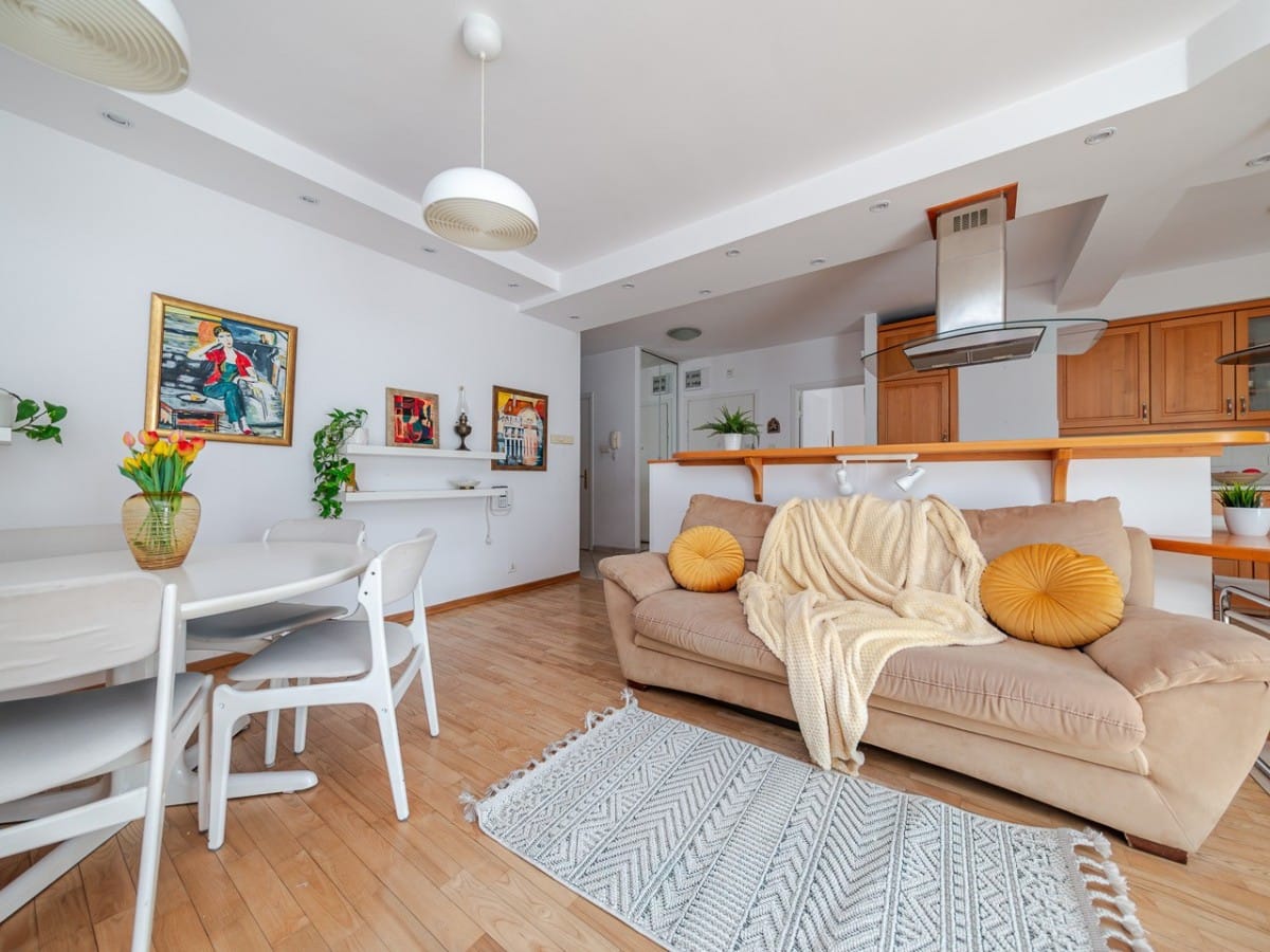 Mieszkanie 3 pokojowe na Sprzedaż