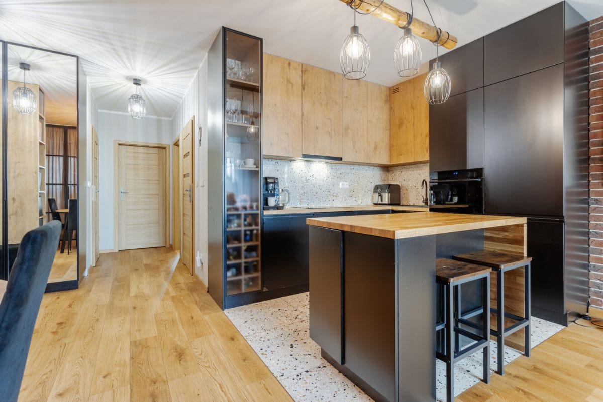 Mieszkanie 4 pokojowe na Sprzedaż