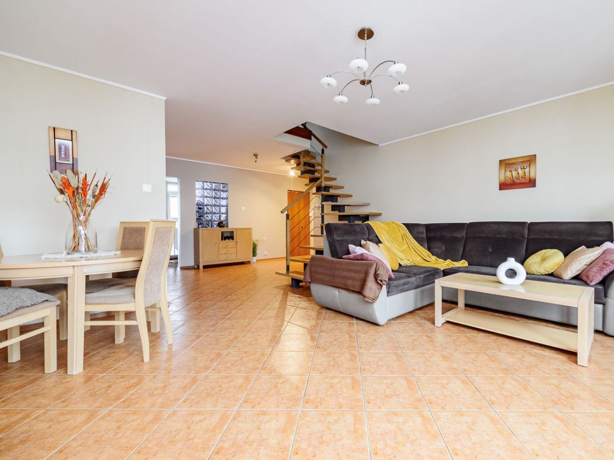 Mieszkanie 5 pokojowe na Sprzedaż