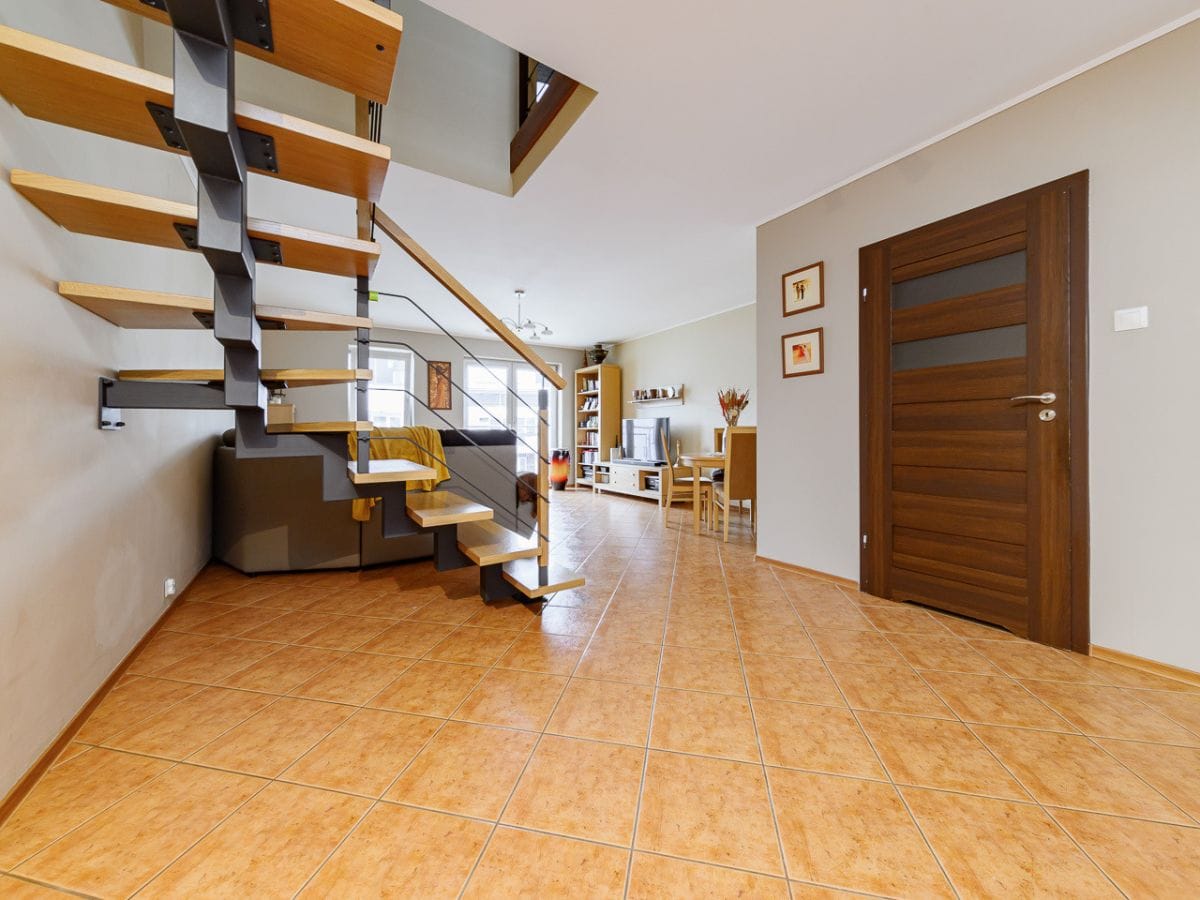 Mieszkanie 5 pokojowe na Sprzedaż