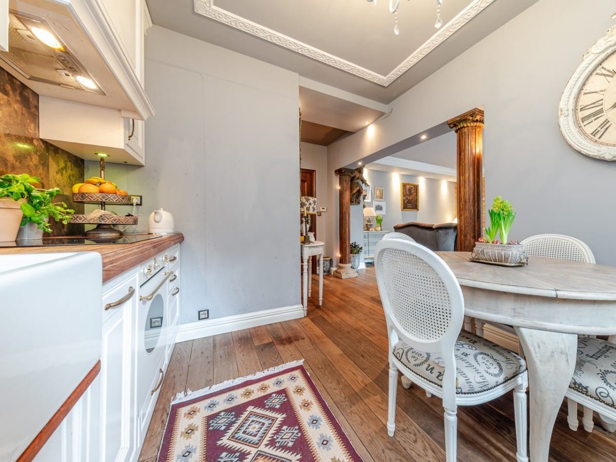 Dom 4 pokojowe na Sprzedaż