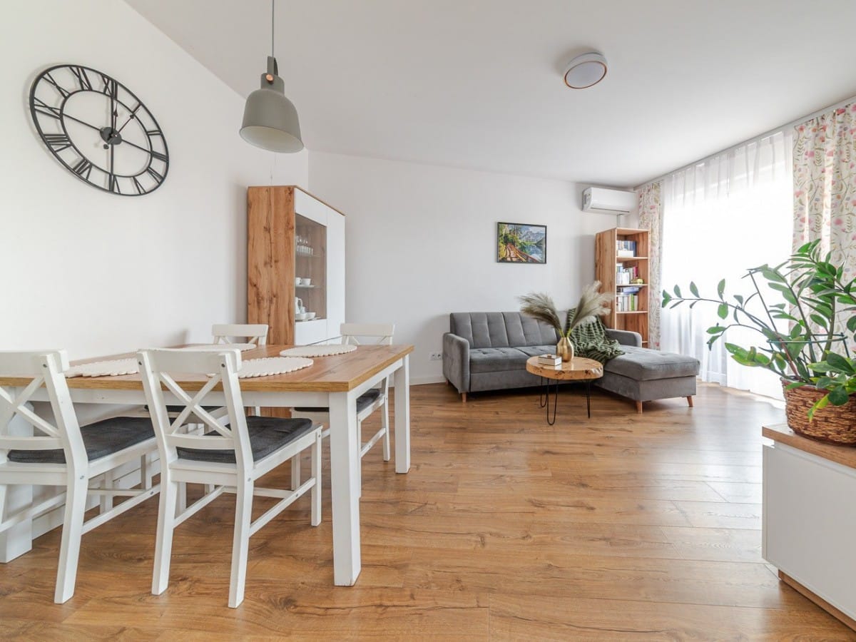 Mieszkanie 3 pokojowe na Sprzedaż