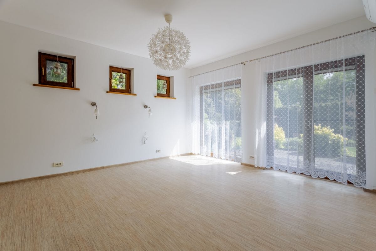 Dom 4 pokojowe na Sprzedaż