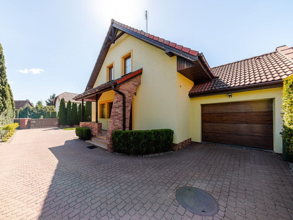 Dom 4 pokojowe na Sprzedaż
