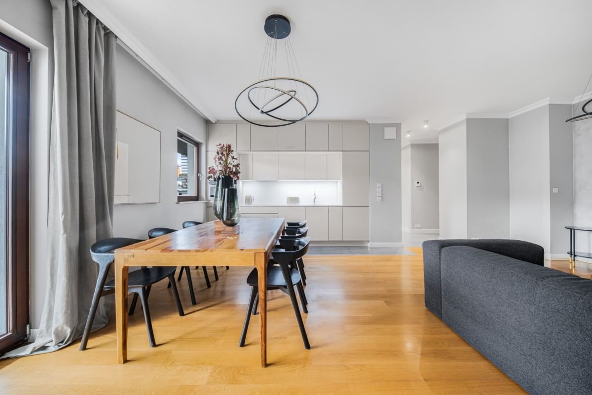 Mieszkanie 3 pokojowe na Sprzedaż