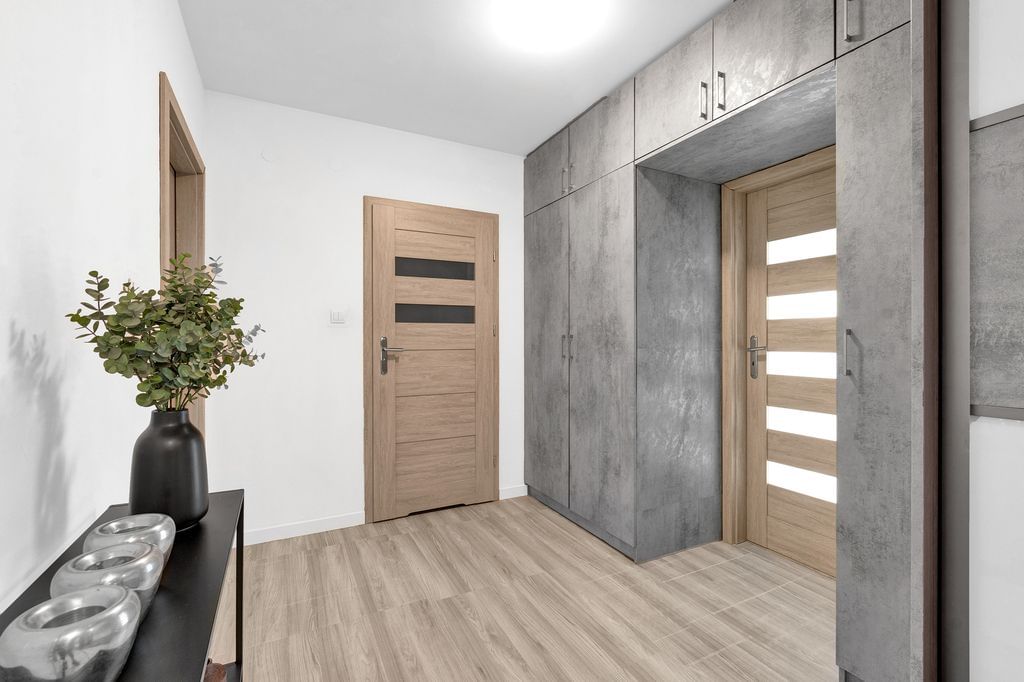 Mieszkanie 4 pokojowe na Sprzedaż