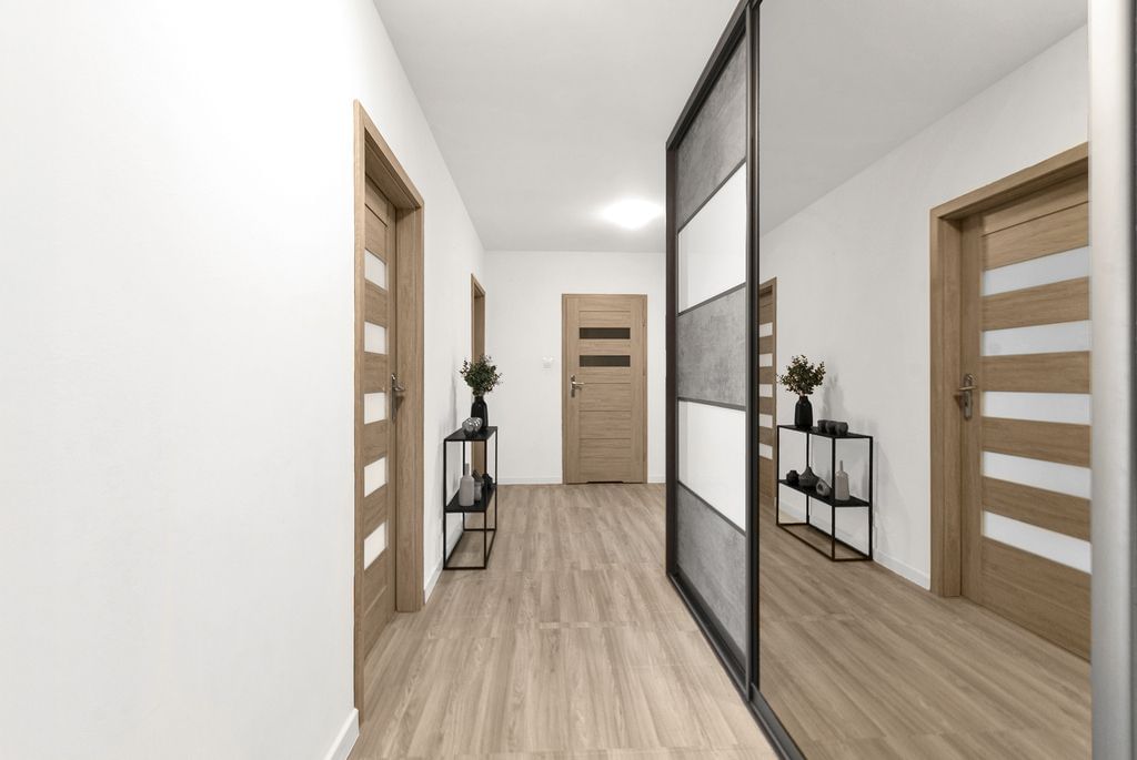 Mieszkanie 4 pokojowe na Sprzedaż