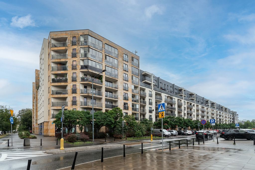 Mieszkanie 4 pokojowe na Sprzedaż