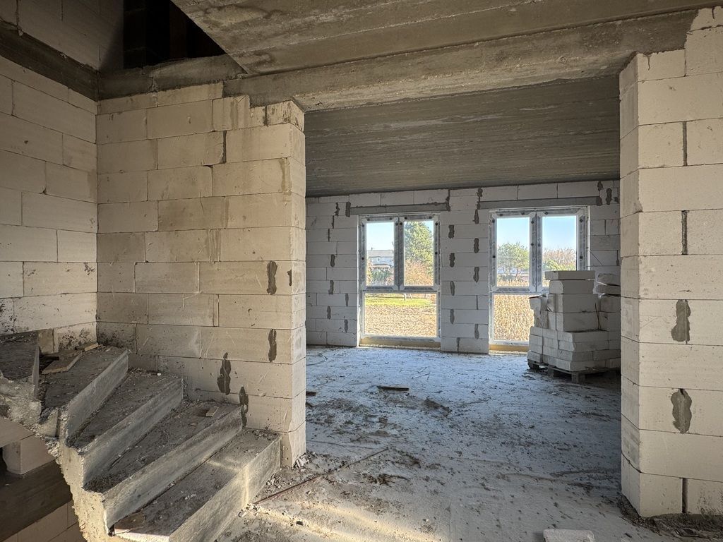 Dom 5 pokojowe na Sprzedaż