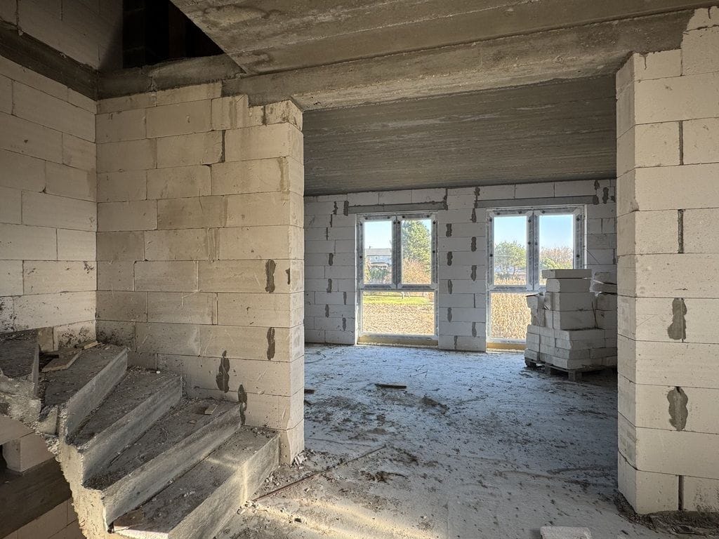 Dom 5 pokojowe na Sprzedaż