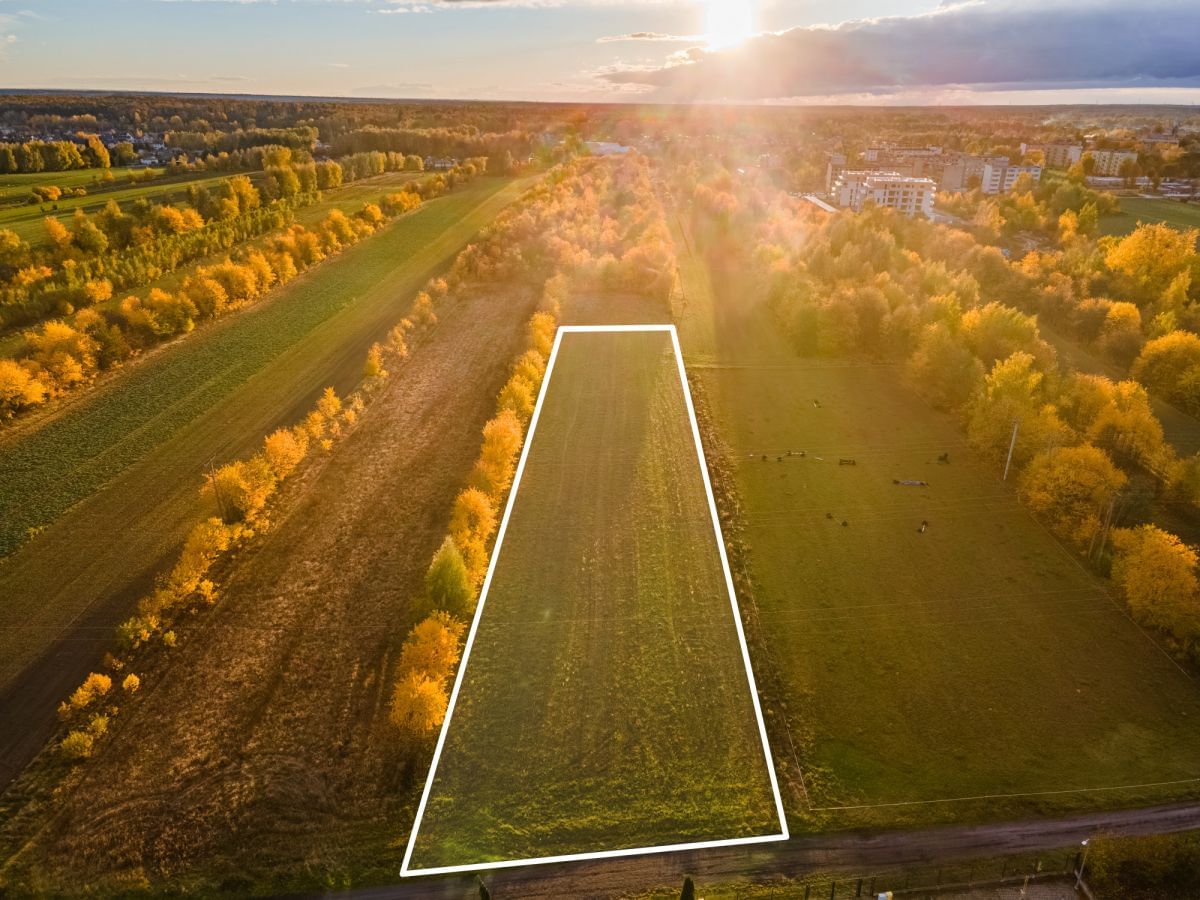 Działka  pokojowe na Sprzedaż